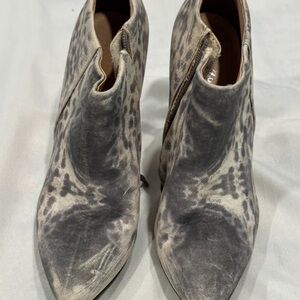 Vince Camuto Gray Patterned Ankle Booties